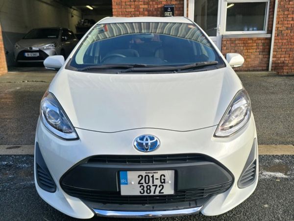 Toyota Aqua Hatchback, Petrol Hybrid, 2020, White