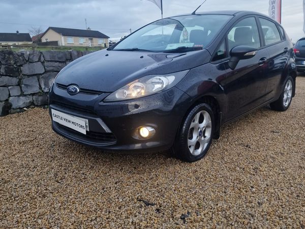 Ford Fiesta Hatchback, Diesel, 2013, Black