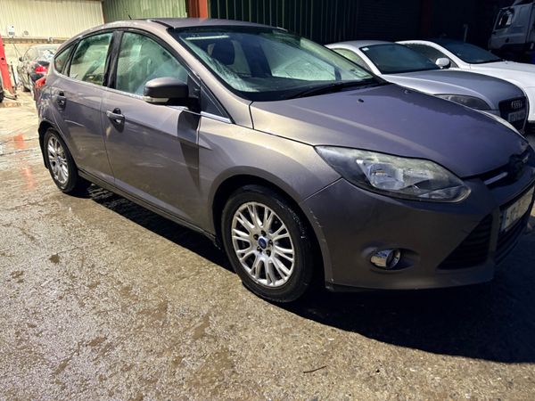 Ford Focus Hatchback, Diesel, 2012, Brown