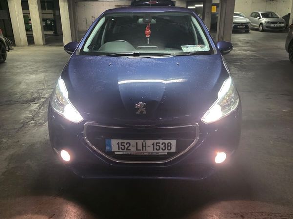 Peugeot 208 Hatchback, Petrol, 2015, Blue