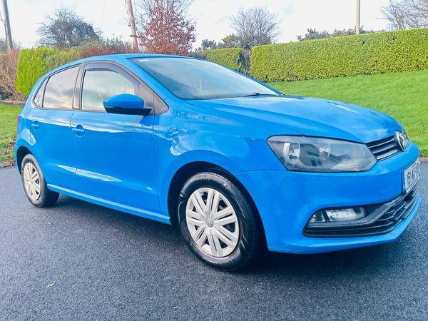 Volkswagen Polo Hatchback, Petrol, 2015, Blue