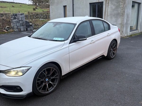 BMW 3-Series Saloon, Diesel, 2015, White