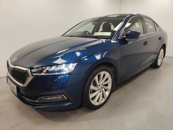 Skoda Octavia Hatchback, Diesel, 2021, Blue