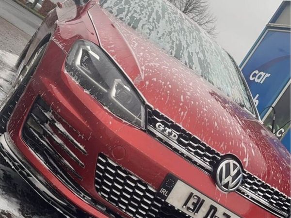 Volkswagen Golf Hatchback, Diesel, 2013, Red