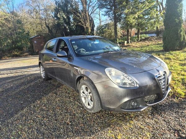 Alfa Romeo Giulietta Hatchback, Diesel, 2011, Grey