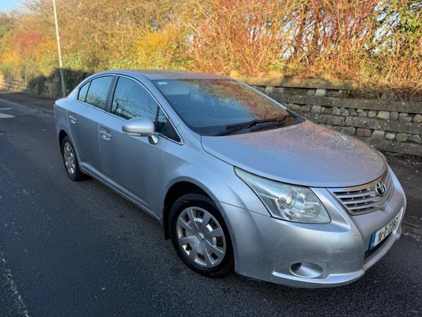 Toyota Avensis Saloon, Diesel, 2010, Silver