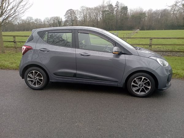 Hyundai i10 Hatchback, Petrol, 2018, Grey