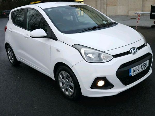 Hyundai i10 Hatchback, Petrol, 2014, White