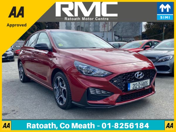Hyundai i30 Hatchback, Petrol, 2021, Red