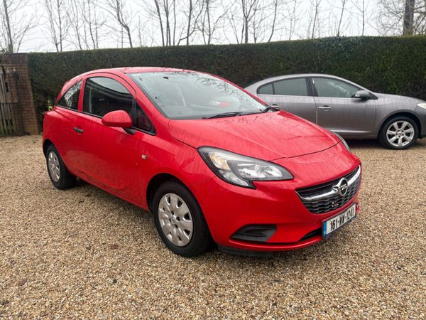 Opel Corsa Hatchback, Petrol, 2016, Red