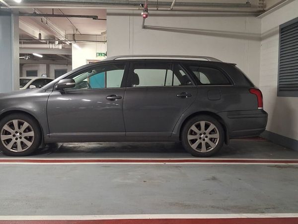 Toyota Avensis Estate, Diesel, 2008, Grey