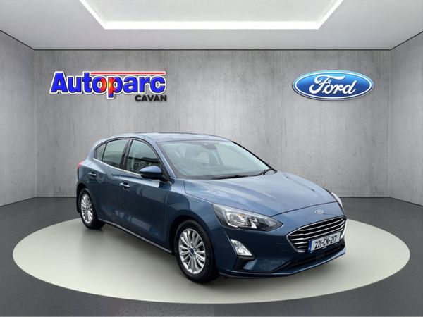 Ford Focus Hatchback, Petrol, 2022, Blue