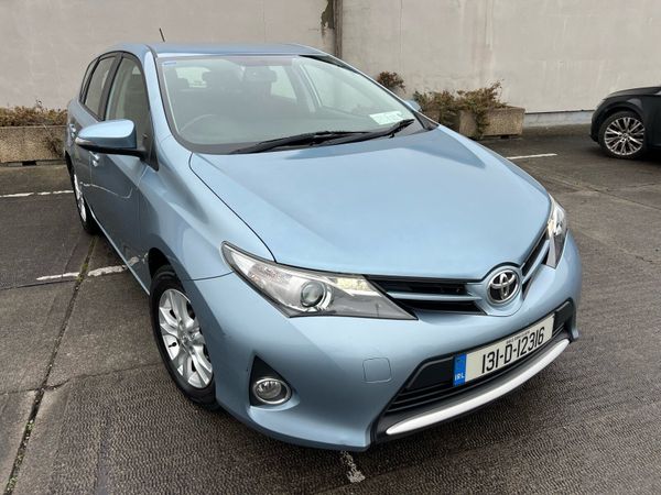 Toyota Auris MPV, Petrol, 2013, Blue