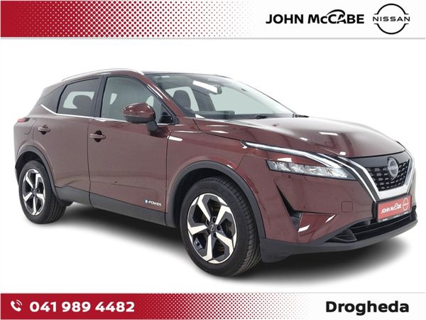 Nissan Qashqai MPV, Petrol Hybrid, 2023, Red