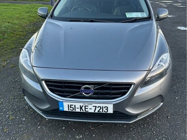 Volvo V40 Hatchback, Diesel, 2015, Grey