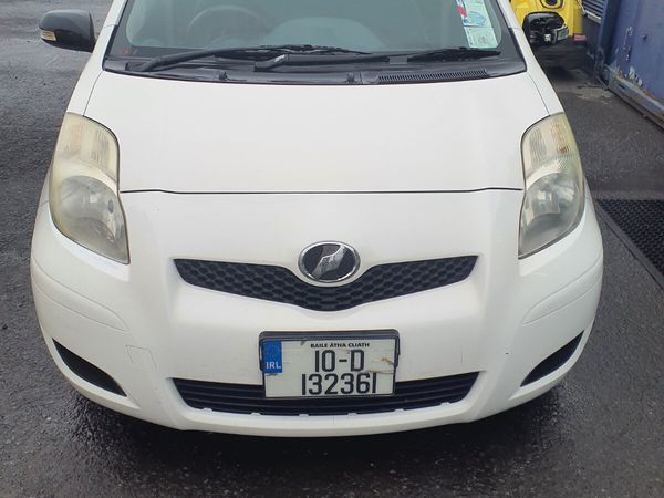 Toyota Vitz Hatchback, Petrol, 2010, White