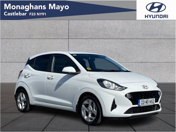 Hyundai i10 Hatchback, Petrol, 2022, White