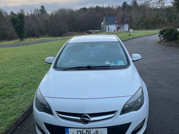 Opel Astra MPV, Diesel, 2013, White