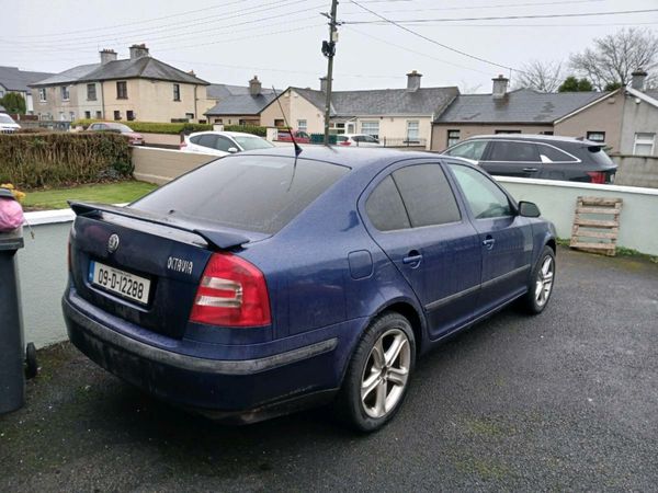 Skoda Octavia Hatchback, Petrol, 2009, Blue