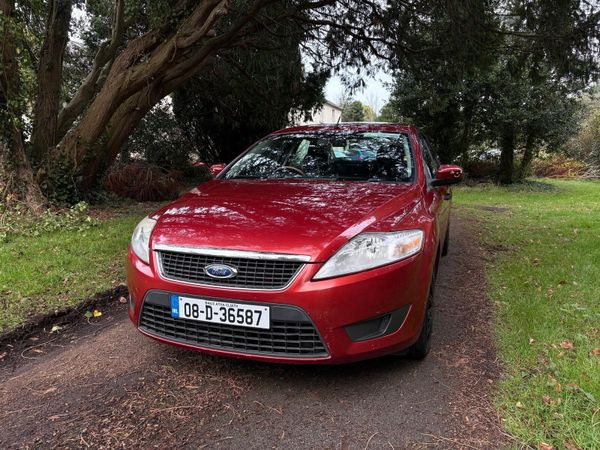 Ford Mondeo Saloon, Petrol, 2008, Red
