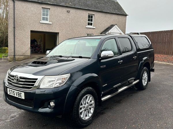Toyota Hilux Pick Up, Diesel, 2015, Grey