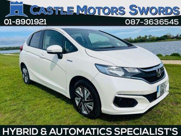 Honda Jazz Hatchback, Petrol, 2017, White