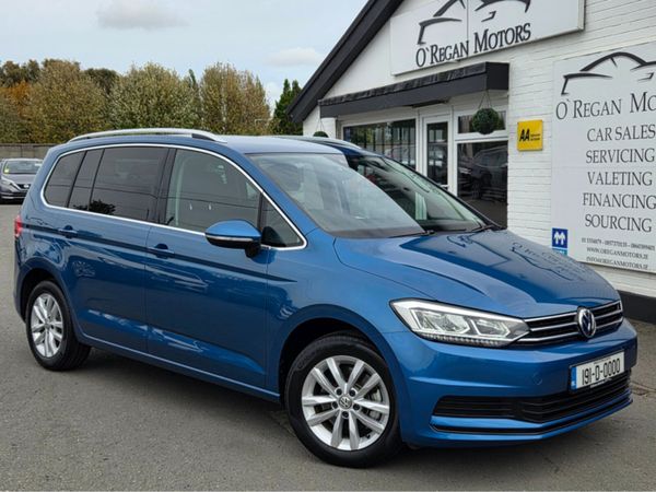 Volkswagen Touran MPV, Petrol, 2019, Blue