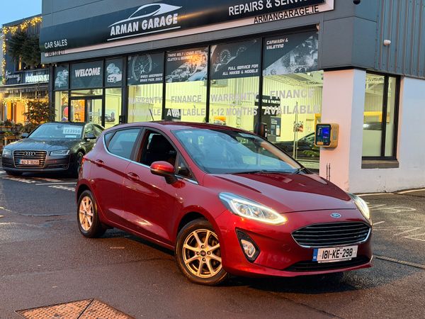 Ford Fiesta Hatchback, Petrol, 2018, Red