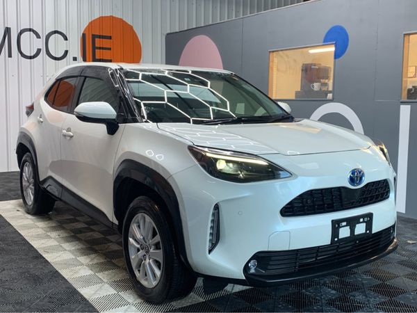 Toyota Yaris Cross SUV, Petrol Hybrid, 2021, White