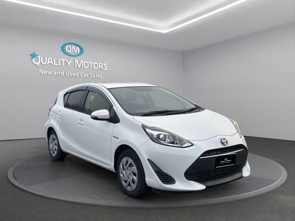 Toyota Aqua Hatchback, Petrol Hybrid, 2018, White
