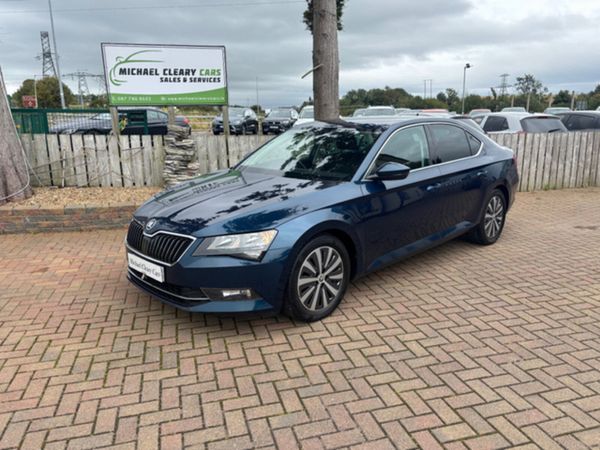 Skoda Superb Hatchback, Diesel, 2017, Blue