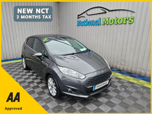 Ford Fiesta Hatchback, Petrol, 2016, Grey