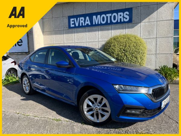 Skoda Octavia Saloon, Diesel, 2022, Blue