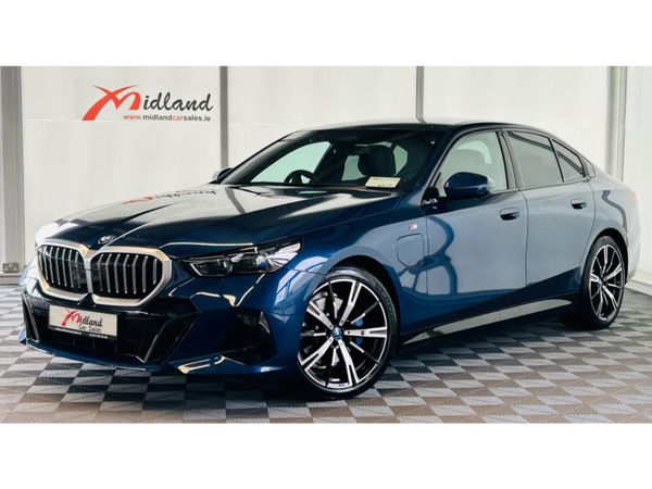 BMW 5-Series Saloon, Petrol Hybrid, 2025, Blue