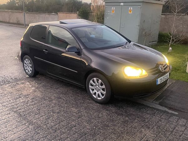 Volkswagen Golf Hatchback, Petrol, 2005, Black