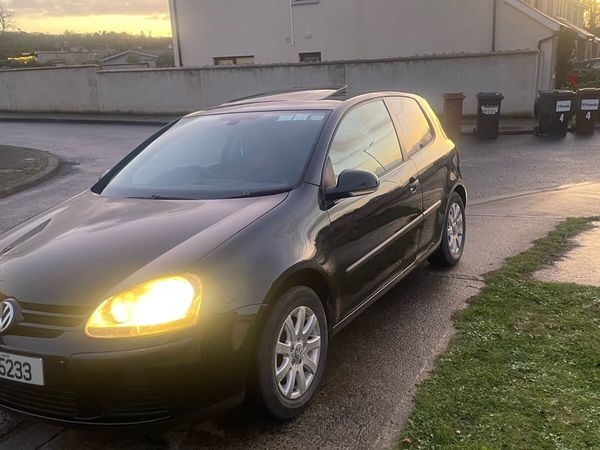 Volkswagen Golf Hatchback, Petrol, 2005, Black
