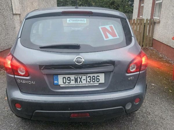 Nissan Qashqai Hatchback, Diesel, 2009, Blue