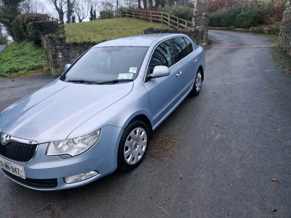 Skoda Superb Saloon, Diesel, 2010, Blue
