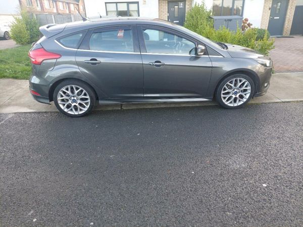 Ford Focus Hatchback, Petrol, 2018, Grey