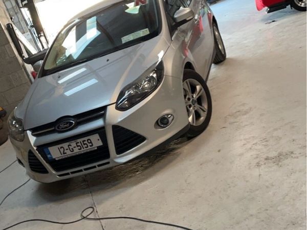Ford Focus Hatchback, Diesel, 2012, Silver