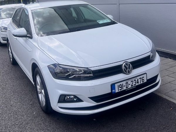 Volkswagen Polo Hatchback, Petrol, 2019, White