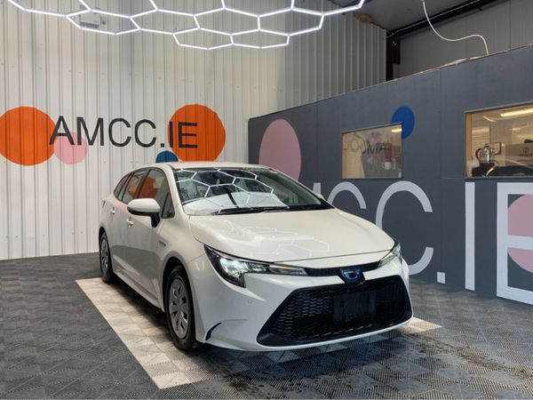 Toyota Corolla Estate, Petrol Hybrid, 2020, White