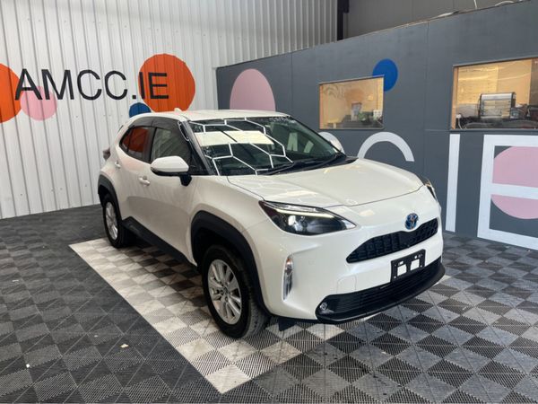 Toyota Yaris Cross SUV, Petrol Hybrid, 2021, White