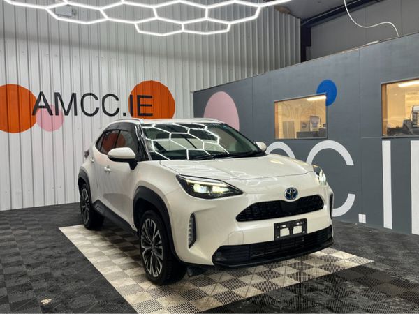Toyota Yaris Cross SUV, Petrol Hybrid, 2022, White