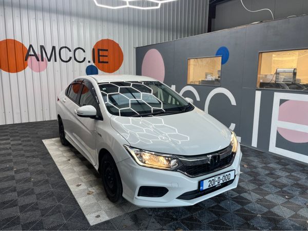 Honda Grace Saloon, Petrol Hybrid, 2020, White