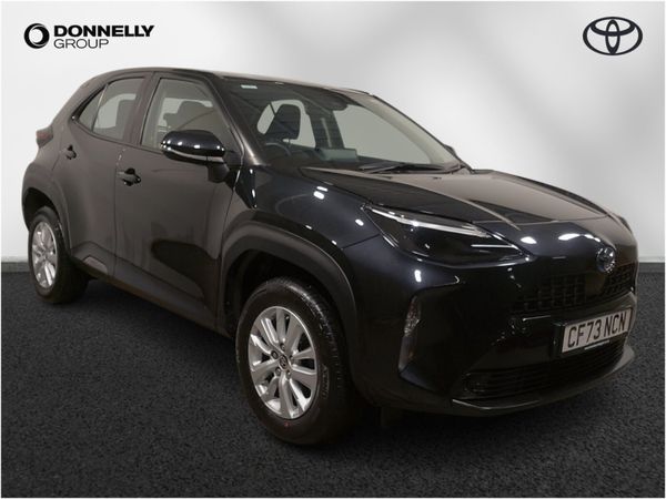 Toyota Yaris Cross Estate, Petrol Hybrid, 2023, Black