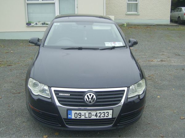 Volkswagen Passat Saloon, Diesel, 2009, Black