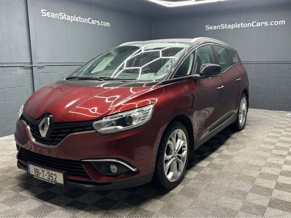 Renault Scenic Hatchback, Diesel, 2019, Red