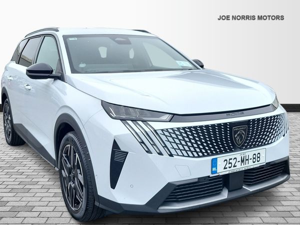 Peugeot 5008 SUV, Petrol, 2025, White