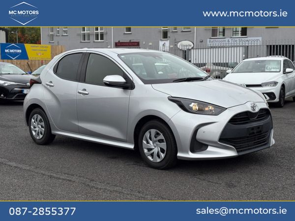 Toyota Yaris Hatchback, Petrol, 2020, Silver